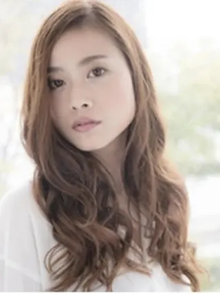 セミロング カラー パーマ ✨hair make flencia✂️✨のヘアスタイル