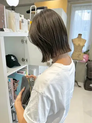 セミロング 山崎結菜 🫧透明感カラーのヘアスタイル