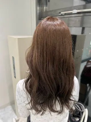 セミロング 🤍赤みなしカラー 🤍saaka🤍のヘアスタイル