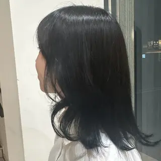 カラー 西澤 希のヘアスタイル