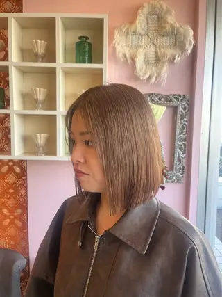 ミディアム カラー ベージュカラー⌇﻿ くびれヘア.𐙚心音のヘアスタイル