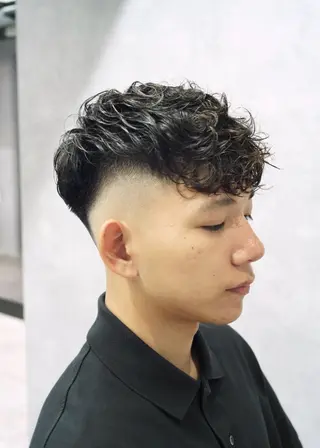 ショート パーマ メンズ GAKU 岳人のヘアスタイル