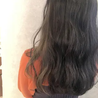 ロング カラー ヘアアレンジ 雪本 愛のヘアスタイル
