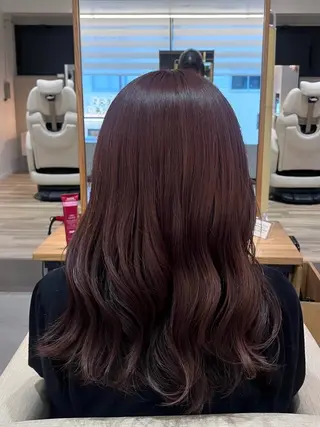 ロング カラー FLIP B　AVEDA所属・中西 瑠那のヘアスタイル