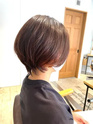 ショート カラー ZOA classic hair所属・東 みのりのヘアスタイル