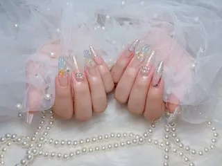 ネイル CHARIS yunaのネイルデザイン