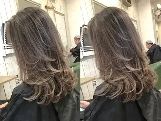 セミロング 韓国レイヤー外国人風 透明感カラー髪質改善のヘアスタイル