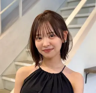 ショート カラー ⭐️似合わせボブ 縮毛矯正⭐️かえでのヘアスタイル