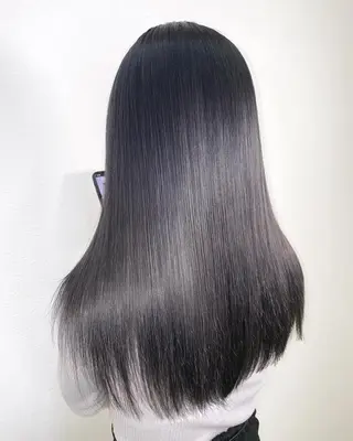 ロング カラー ANKH CROSS 新宿店所属・色ムラ修正の神様 新宿ハイトーンかすみのヘアスタイル