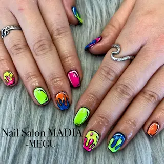 ネイル MADIA藤沢所属・MADIA MEGUのネイルデザイン