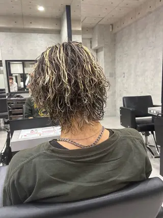 ショート パーマ メンズ ✨メンズ特化✨ サーフカール🏄‍♂のヘアスタイル