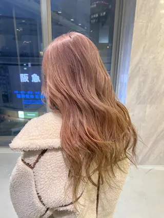 ロング カラー 艶ハイトーン🔆 ️️️安座間 希のヘアスタイル