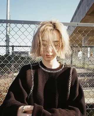 カラー NERO 松井 隆人のヘアスタイル