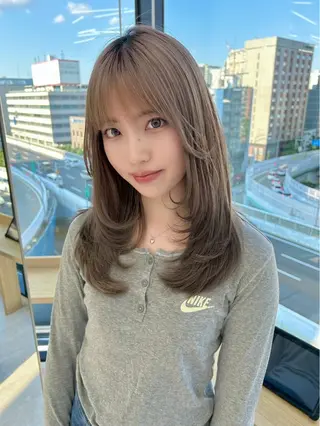 セミロング AISA viewNAGOYAのヘアスタイル