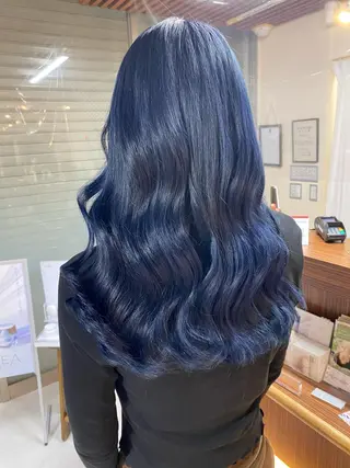 ロング カラー 白髪ぼかし バレイヤージュ志鎌のヘアスタイル