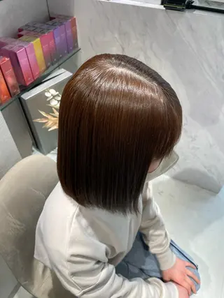 セミロング 半個室サロンyoures hair 髪質改善トリートメント東新宿店所属・榊原 竜弥のヘアスタイル
