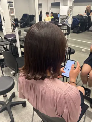 ショート カラー 海外風ブリーチなし 🫒Rion🫒🩶のヘアスタイル