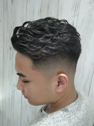 ショート メンズ ヘアアレンジ パーマ HAIR&GROOMING　YOSHIZAWA Inc. BANDAI所属・💈多賀 裕史💈のヘアスタイル