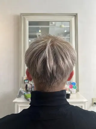 ショート カラー N° uairo 川崎店【ユアイロ】のヘアスタイル