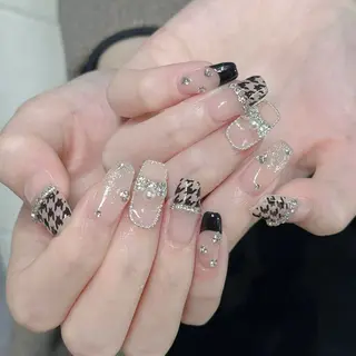 ネイル Queens 榊 まおのネイルデザイン