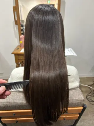 ロング 髪質改善jewelbox〜私のトリートメント〜東梅田店所属・美髪ストレート/ 髪質改善/梅田美容室のヘアスタイル