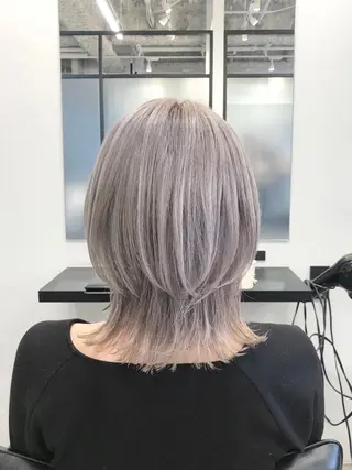 ショート カラー ヘアアレンジ ｲﾝﾅｰｶﾗｰ屋さん 🫧伊藤拓実のヘアスタイル