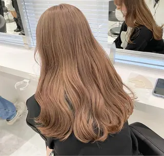 セミロング カラー ヘアアレンジ 🩵ダメージレス艶感 ハイトーン🩷のヘアスタイル