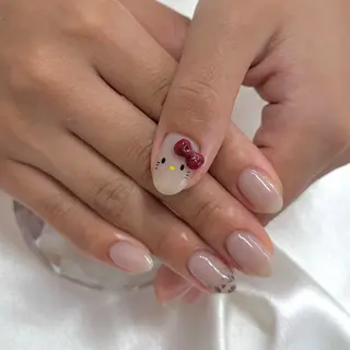 ネイル NAILSALON LUNON 獨協大学前駅店所属・LUNON 獨協大学前駅店のネイルデザイン