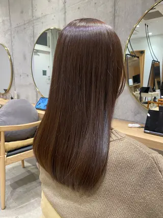 セミロング fumi🪞血色感 アップ艶カラーのヘアスタイル