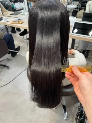 ロング 光を纏うツヤ感ロング Natsuki🪽のヘアスタイル