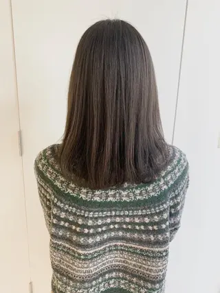 セミロング GOODDAY ヘアサロンのヘアスタイル