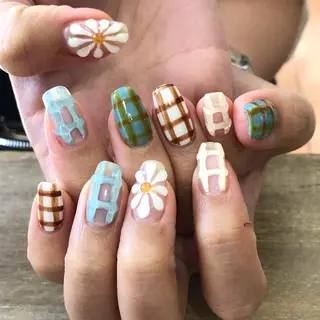 ネイル Nest 三田のマツエク・マツパデザイン