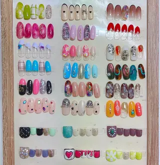 ネイル レイジー スワンのネイルデザイン