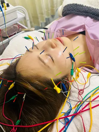 美容鍼灸サロン mahoroba院長のエステ・リラクイメージ