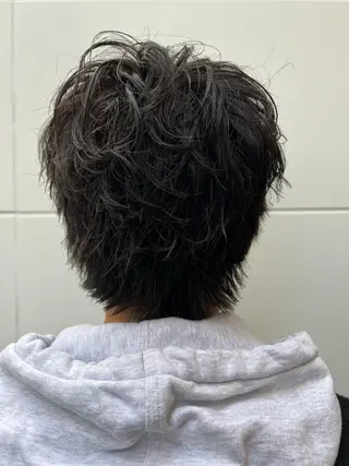 パーマ メンズ 糟谷 慈英のヘアスタイル