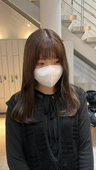 ロング カラー エマ ピボット 中川店所属・富原崇太/切りっぱな しボブ/透明感カラーのヘアスタイル