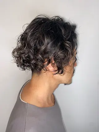 ミディアム パーマ メンズ Avalon所属・Hiroshi ヒロシのヘアスタイル