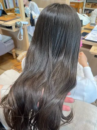 ロング カラー つじしおり／ ショートヘア募集のヘアスタイル