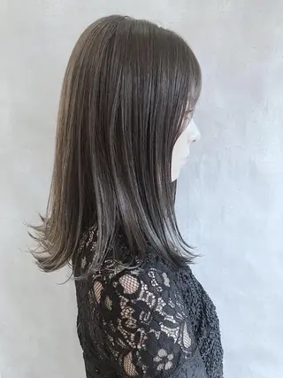 セミロング カラー MOU namba ムウナンバのヘアスタイル
