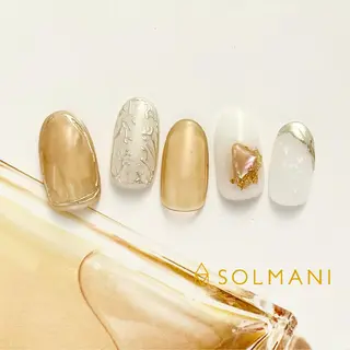 ネイル SOLMANI 予約担当のネイルデザイン