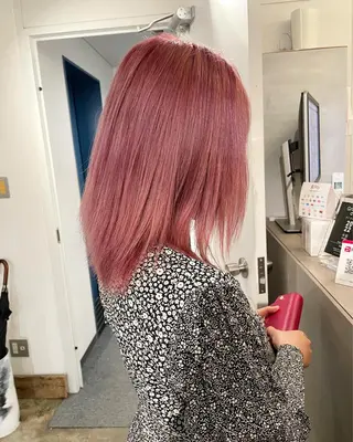 ミディアム カラー ハイトーン/レイヤー /ケアブリーチ石川治のヘアスタイル