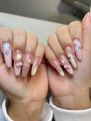 ネイル Elia Nail Salon池袋西口店所属・Saur Nailのネイルデザイン