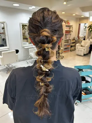 ロング ヘアアレンジ Noah's　Ark所属・透明感カラー🫧ヘア セット🫧松本菜月の眉毛・アイブロウイメージ