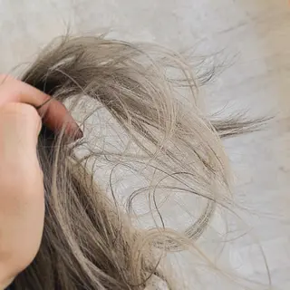 カラー ハイトーンカラー RYUのヘアスタイル