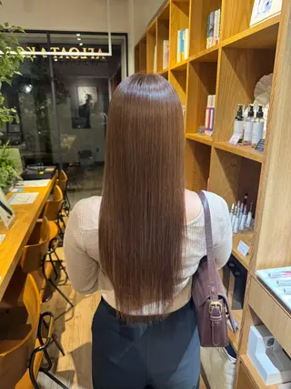 セミロング afloatkobe所属・美髪/髪質改善 川口凌弥のヘアスタイル