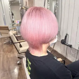 ショート カラー ヘアアレンジ MiU所属・韓国×髪質改善×美髪 縮毛矯正×レイヤーのヘアスタイル