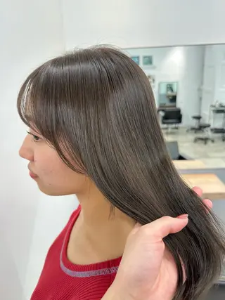 ミディアム カラー 盛れる顔周り /透明感/かりん🎀のヘアスタイル