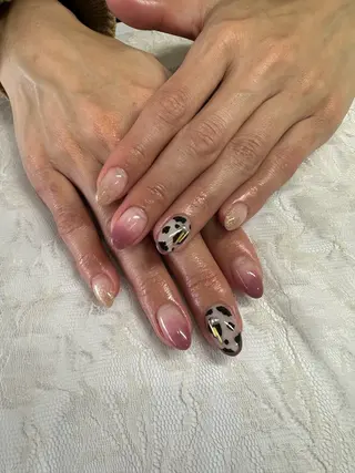 ネイル AOAQUA SHIORIのネイルデザイン