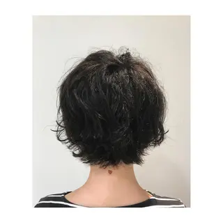 ショート カラー パーマ 若林 美由希のヘアスタイル