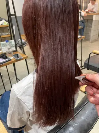 ミディアム 伊藤 菜奈子のヘアスタイル